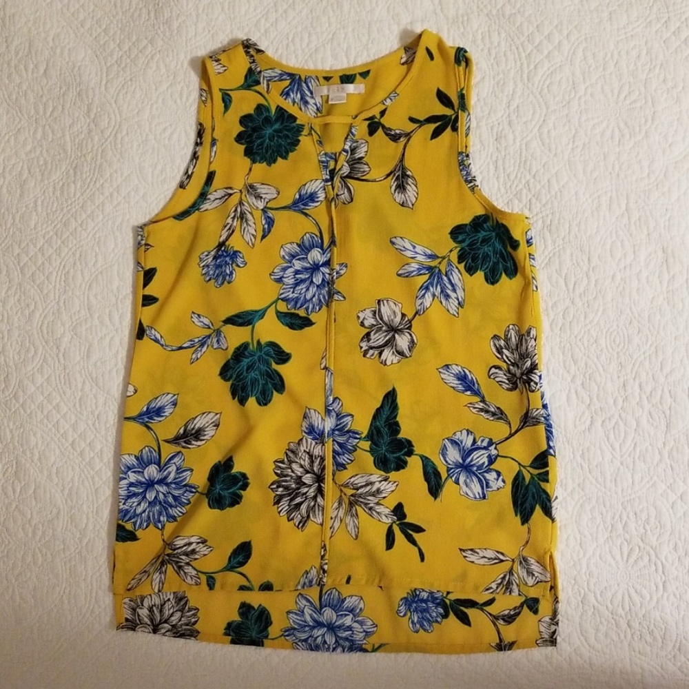 Floral sleeveless top.  Size  S